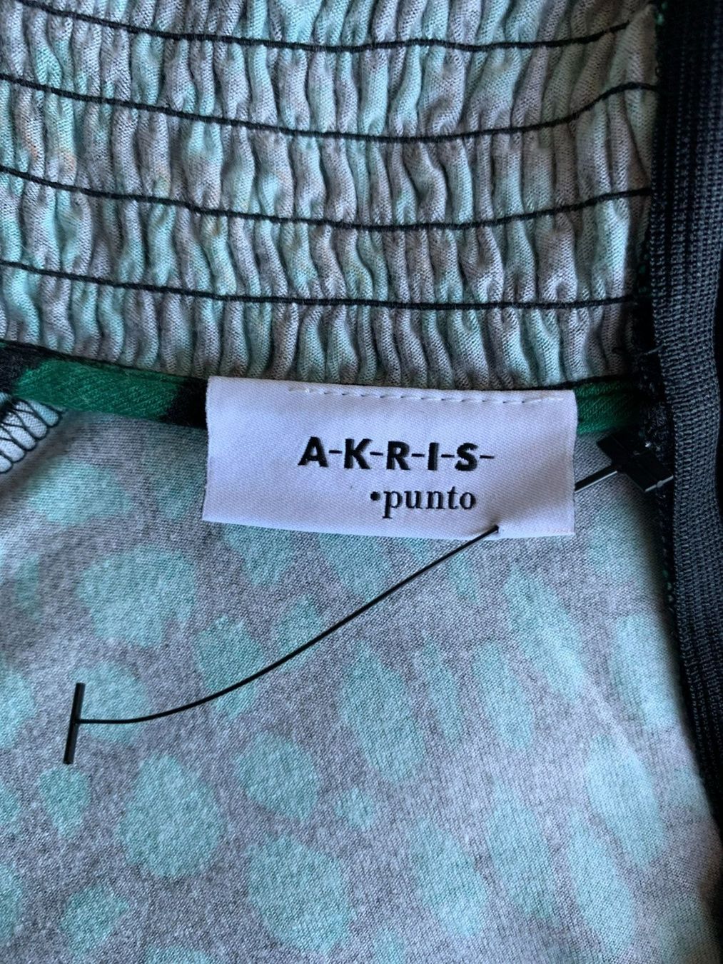 Akris Maglioni & Felpe: AKRIS: Neuer extravaganter Pullover, 36, NP 440.- – Nuovo (secondo la descrizione) da Luzern venduto da designluzern 6