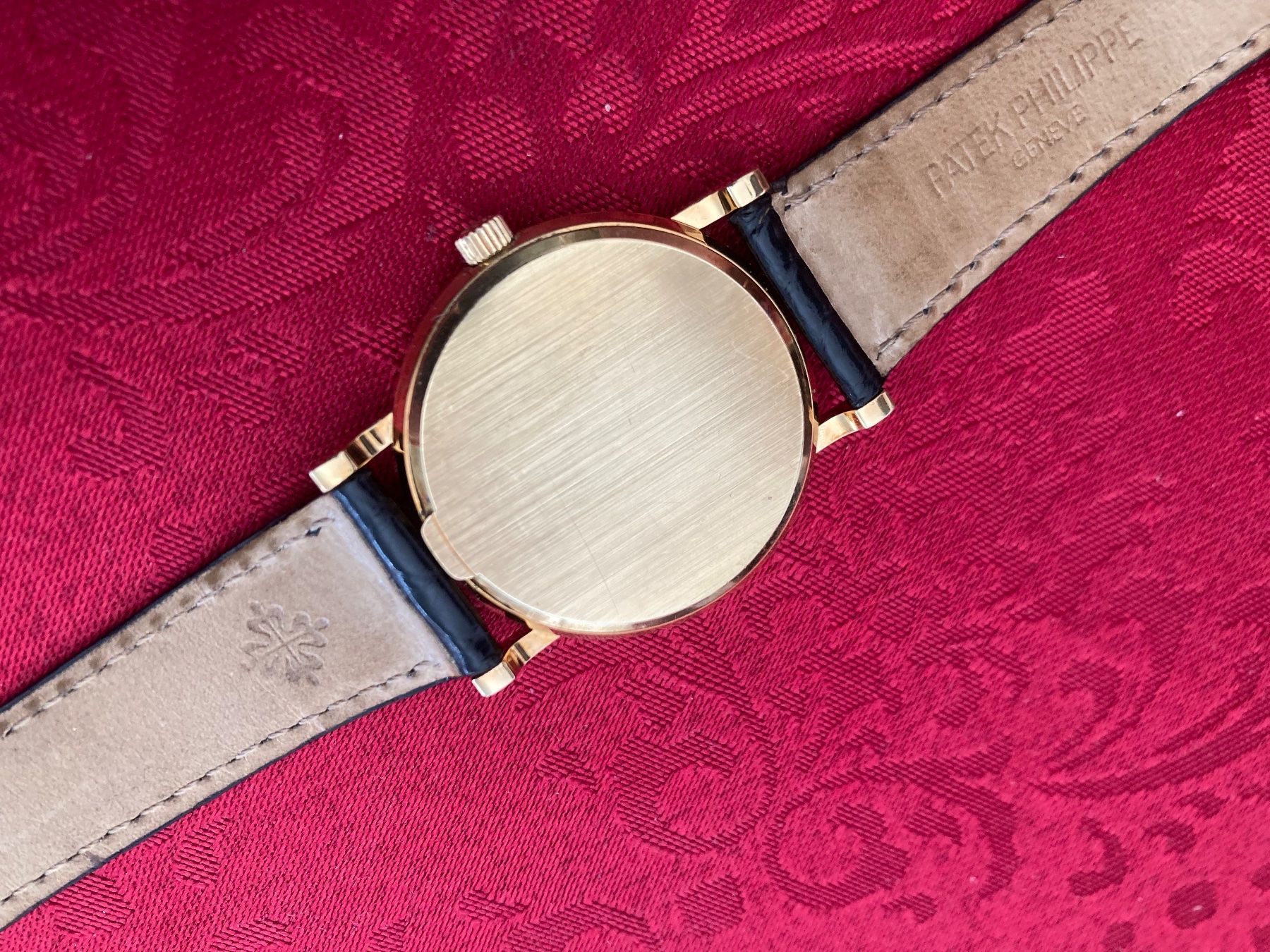 Patek Philippe Orologi: Patek Philippe, Calatrava Ref. 3802, autom, Datum, 18K Gold – Usato da Chur venduto da Spuntz1 2