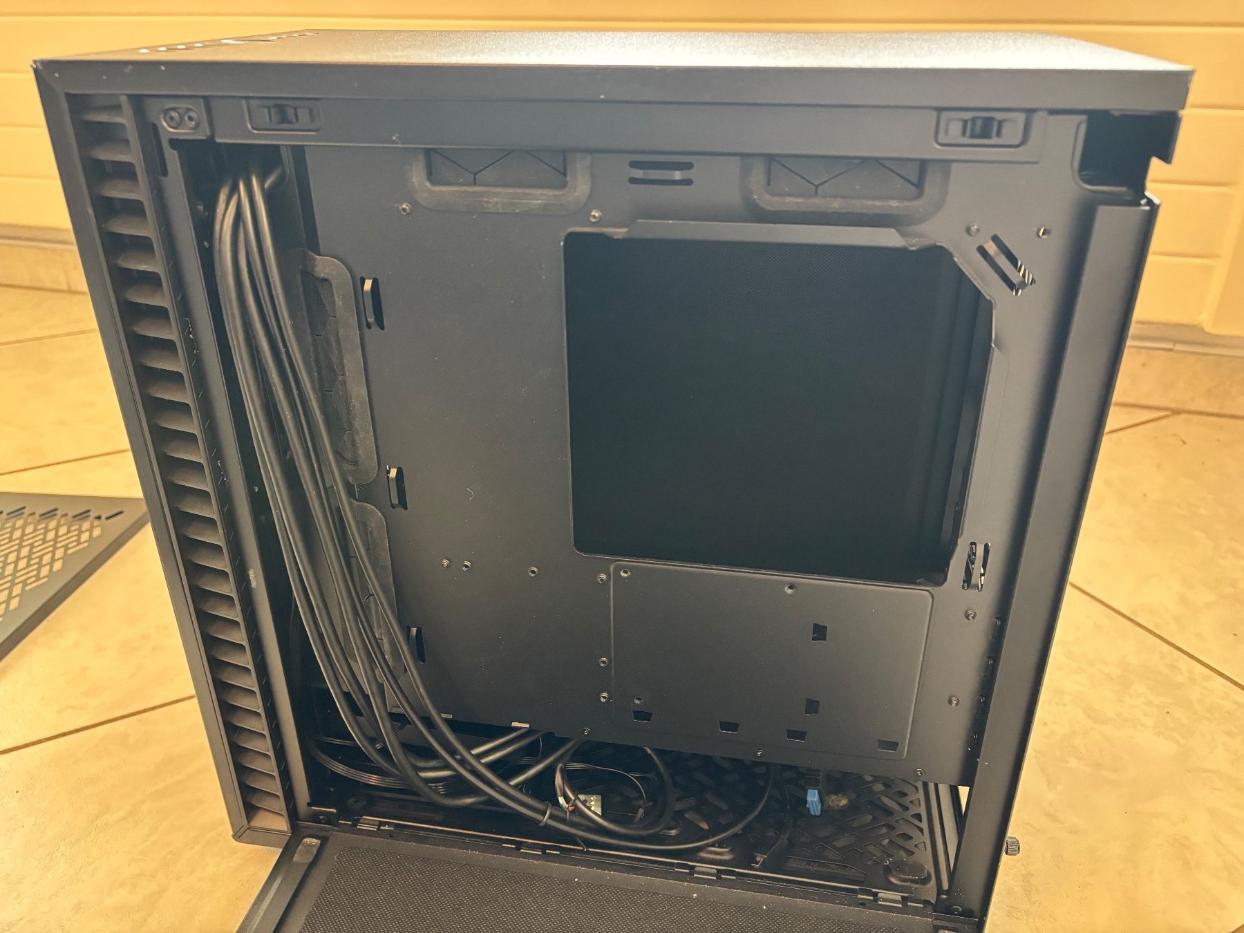Fractal Custodie: Fractal Design Define 7 Compact PC Gehäuse Schwarz Top Zu... – Usato da Niederlenz venduto da Isstaa 4
