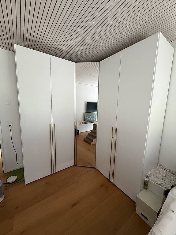 Armoires: Kleiderschrank – D'occasion à Inwil par kel_df7w