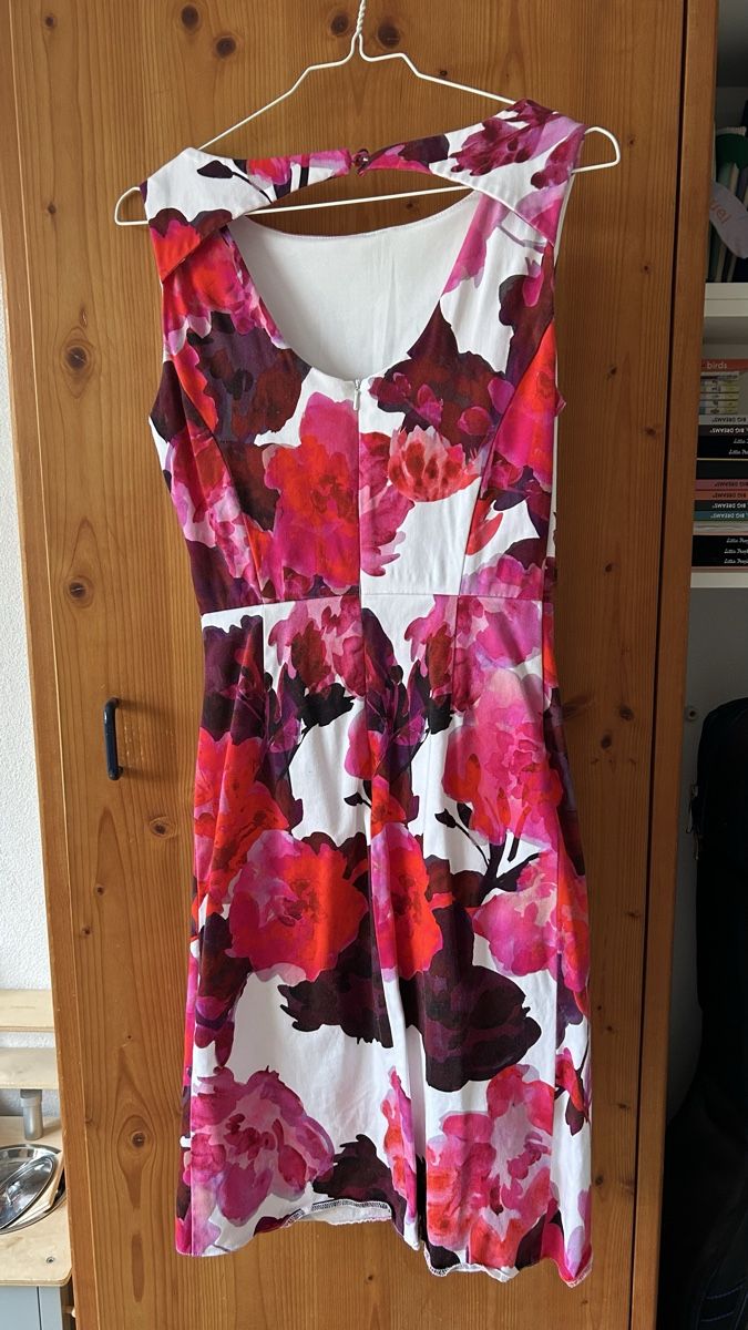 Phase Eight Vestiti: Phase 8 Summer Dress – Usato da Bad Ragaz venduto da vjmast 1