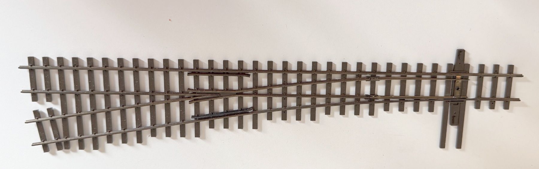 Bemo Modelleisenbahnen: Bemo Weiche links 9.5° Art. 4294 617 – Gebraucht aus Samedan von Gischpel25 1