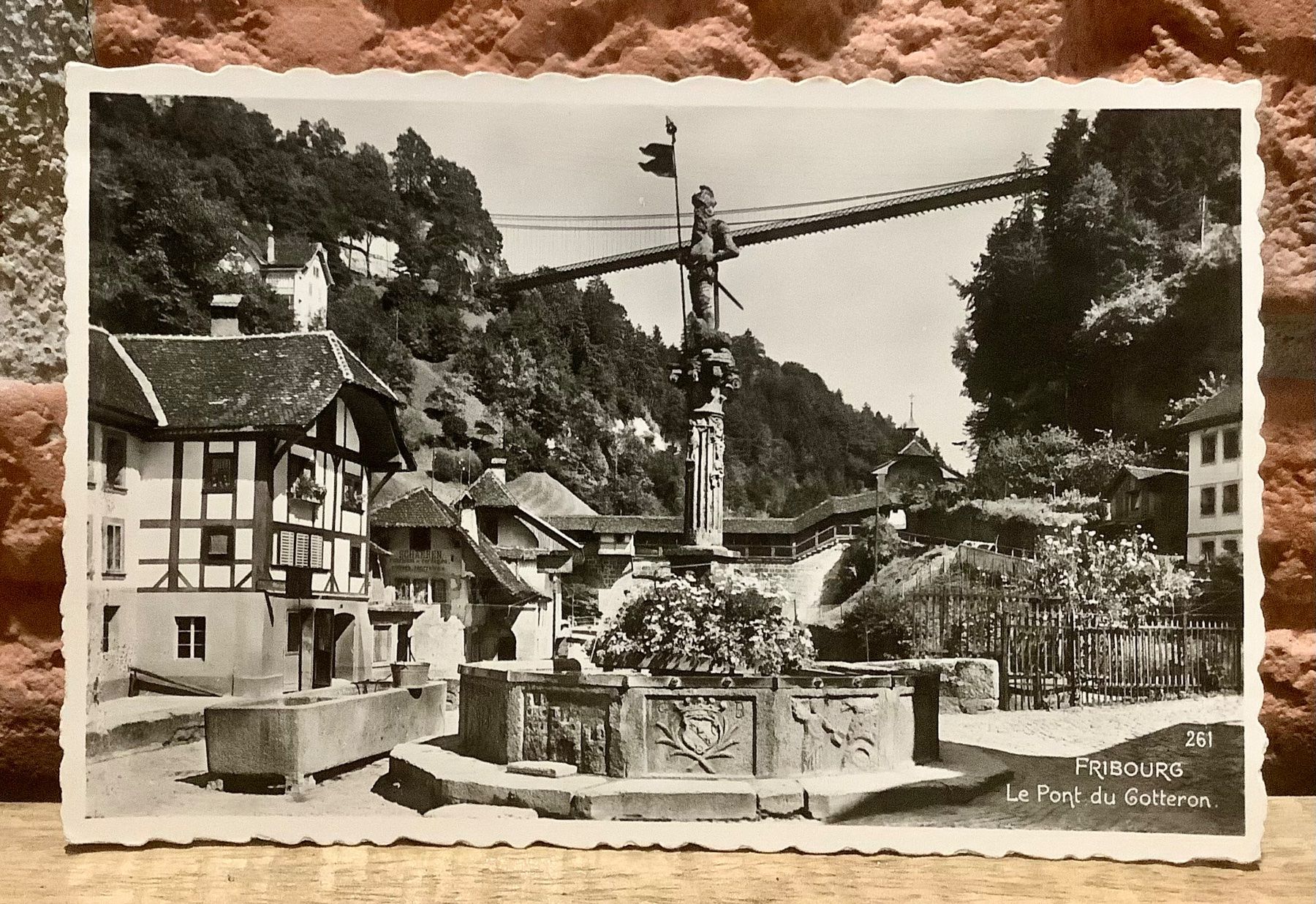 Cartoline postali: FRIBOURG - Le Pont du Gottéron – Usato da Root venduto da ENGLAND-TREASURES