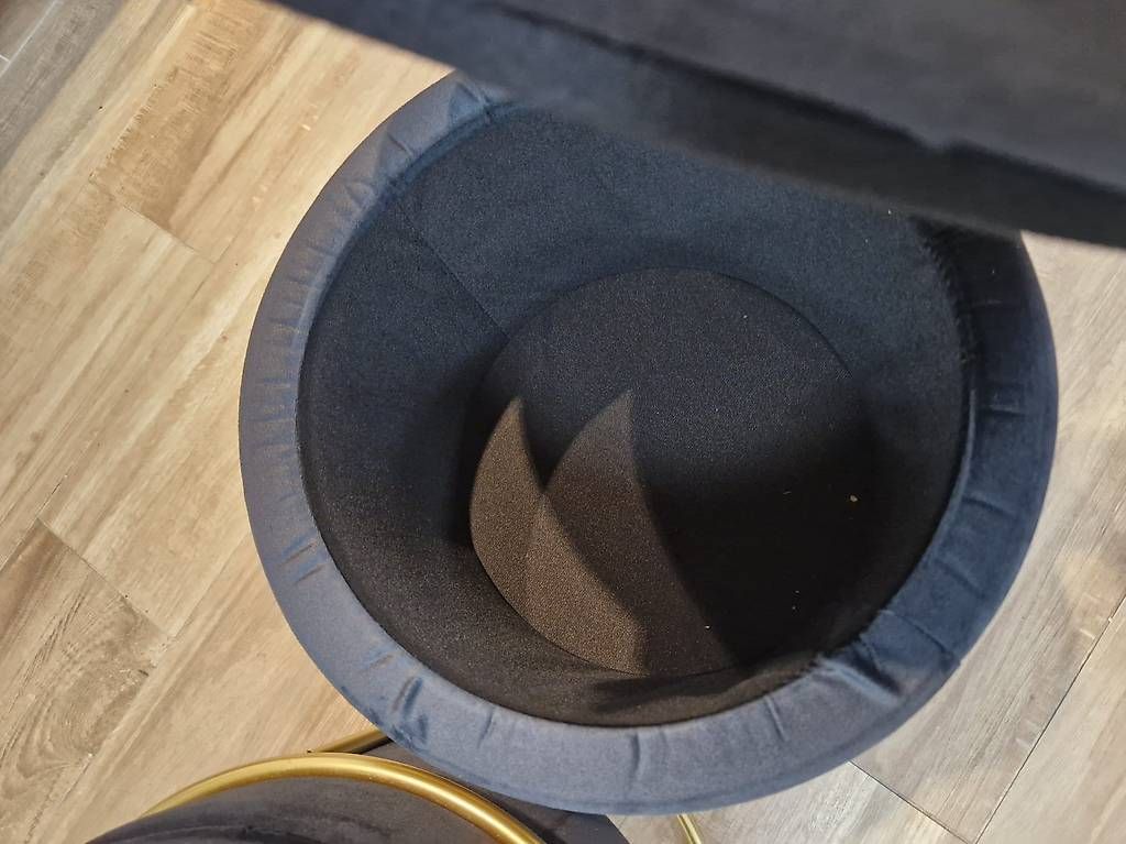 Sgabelli: Hocker schwarz/gold Stauraum – Usato da Luzern venduto da Neela288 1