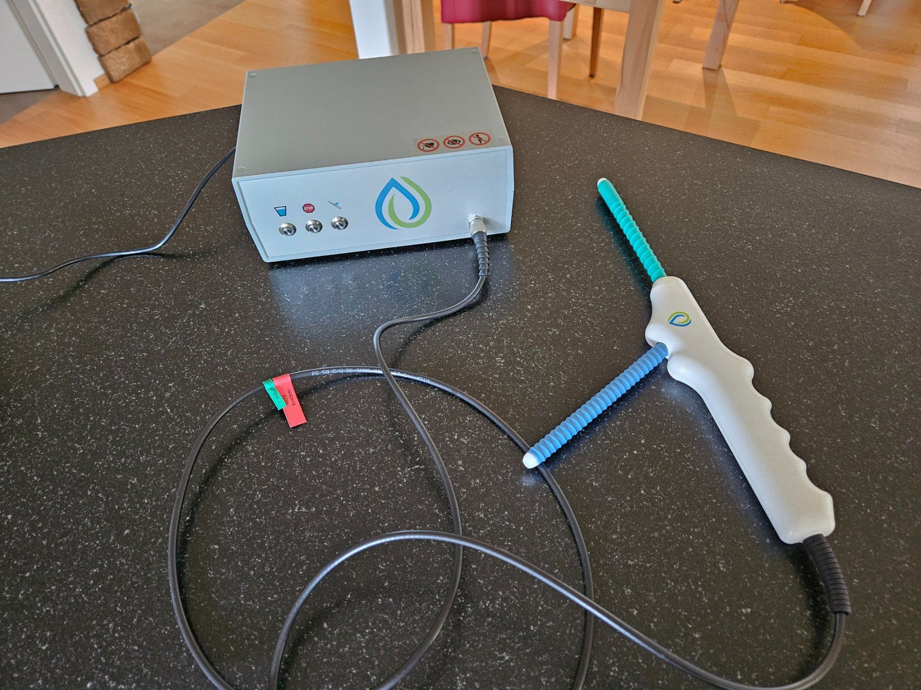 Attrezzature mediche: Wassermatrix Tesla Oszillator – Usato da Montlingen venduto da ang_9l7p 2