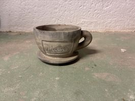 Blumentopf Tasse mit Untertasse Beton