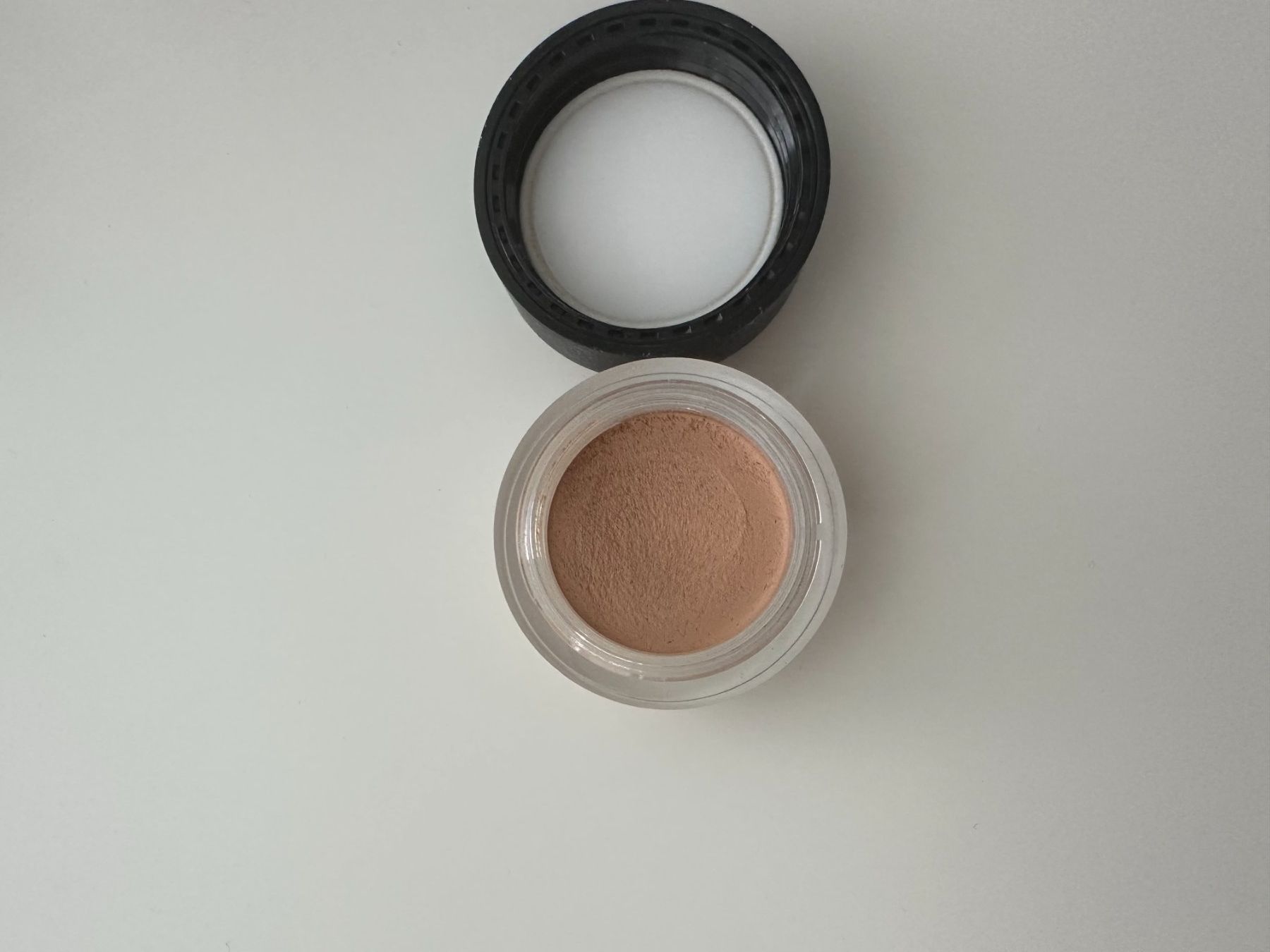 Nars Maquillage: Nars soft matte concealer medium 1 custard – Neuf (Voir description) à Courgevaux par Qwertz111320 2