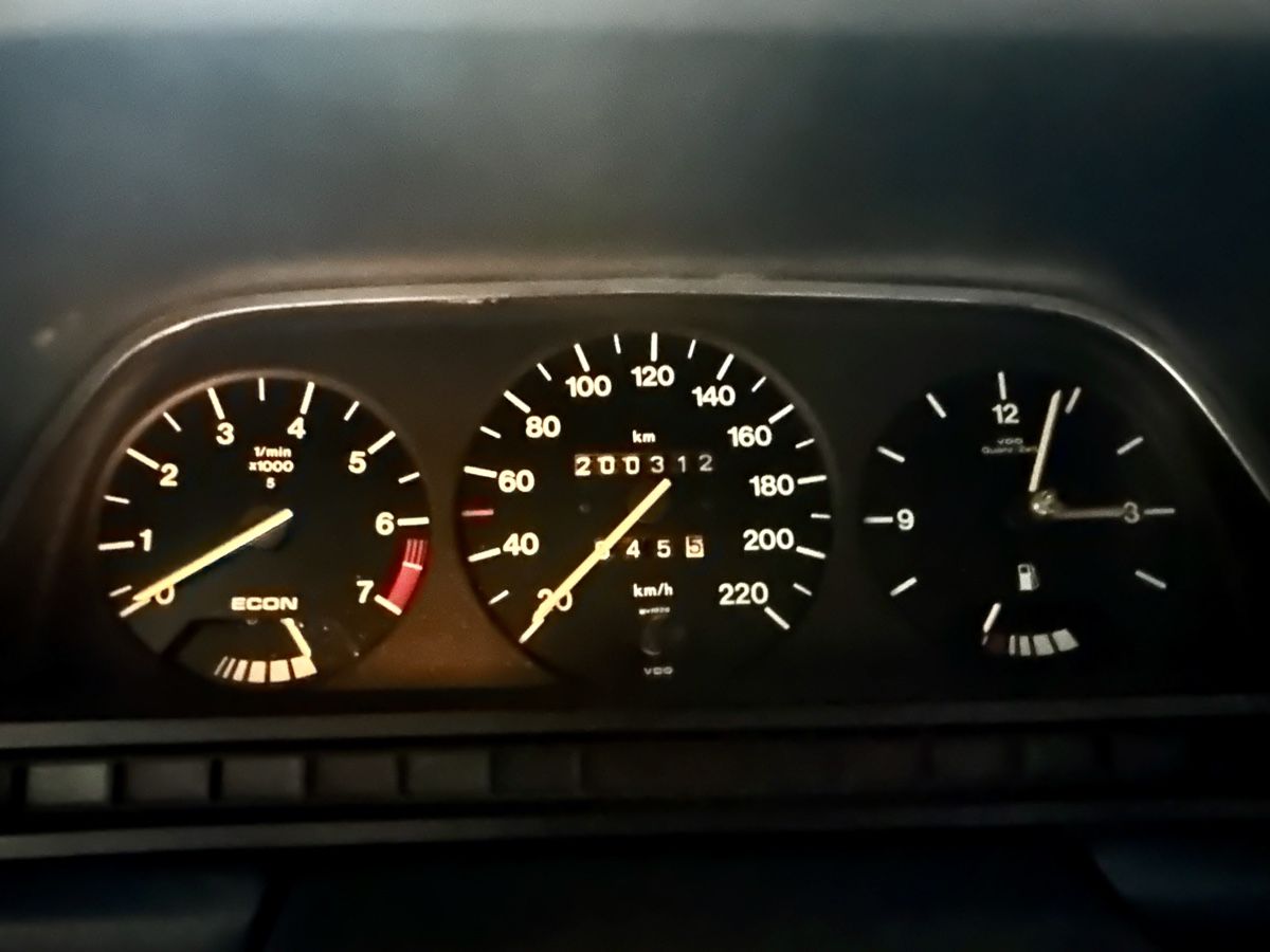 Audi Automobili: AUDI 100 5E CD Typ43 C2 – Usato da Hergiswil NW venduto da V8LAR 9