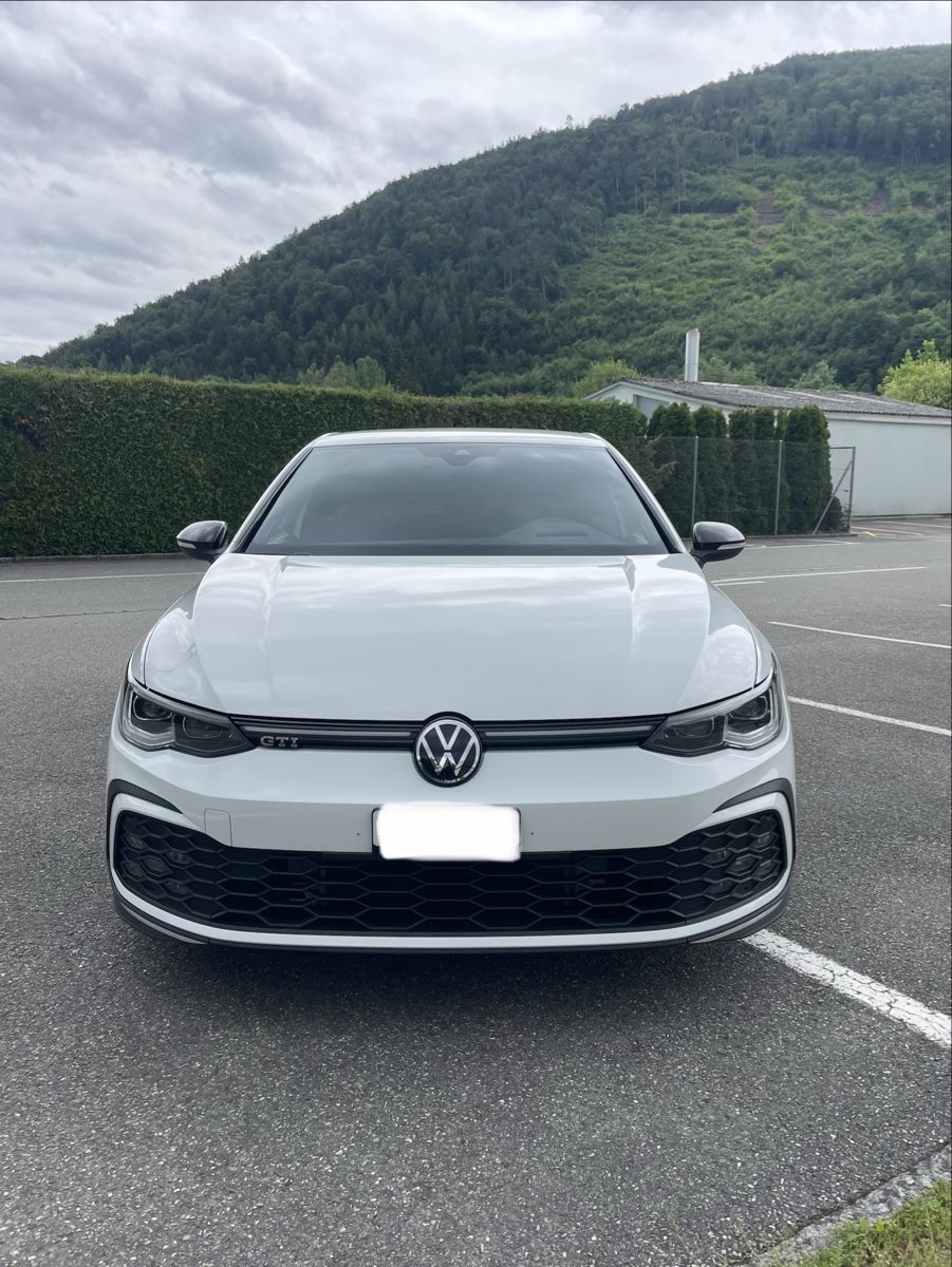 VW Automobili: VW Golf 8 GTI Black Edition – Usato da Balsthal venduto da fam_27g8 3