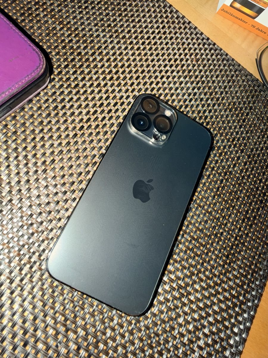 Apple Portables: iPhone Pro Max 13 – D'occasion à Kirchdorf AG par Domigall.Daniel