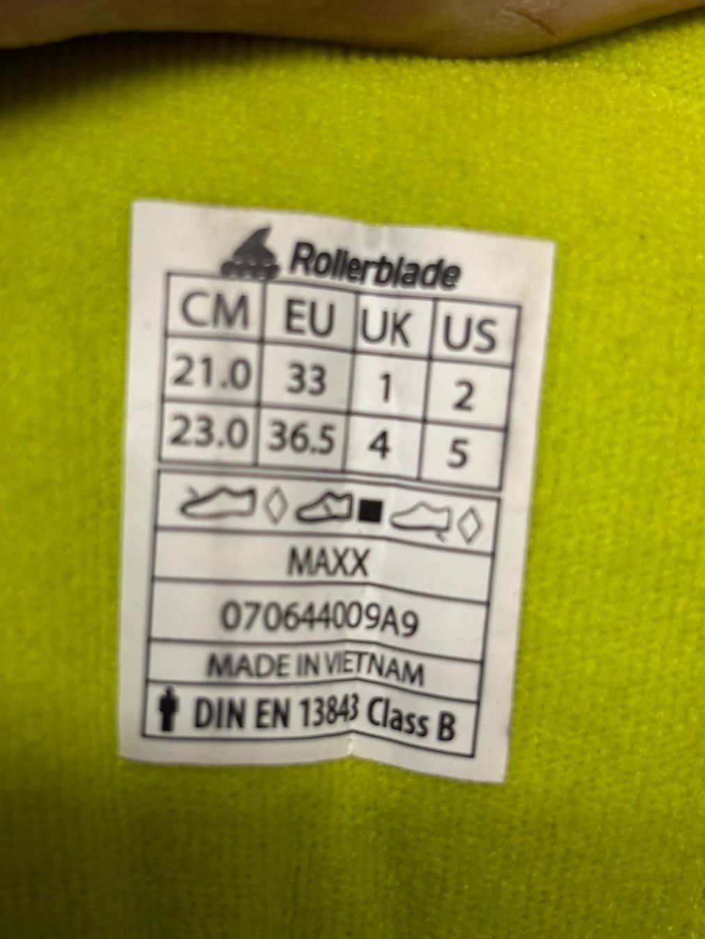 Patins à roul. & inline: Rollerblade MAXX Inline Skates EU 33-36.5 gebraucht – D'occasion à Erlinsbach par plastido 2