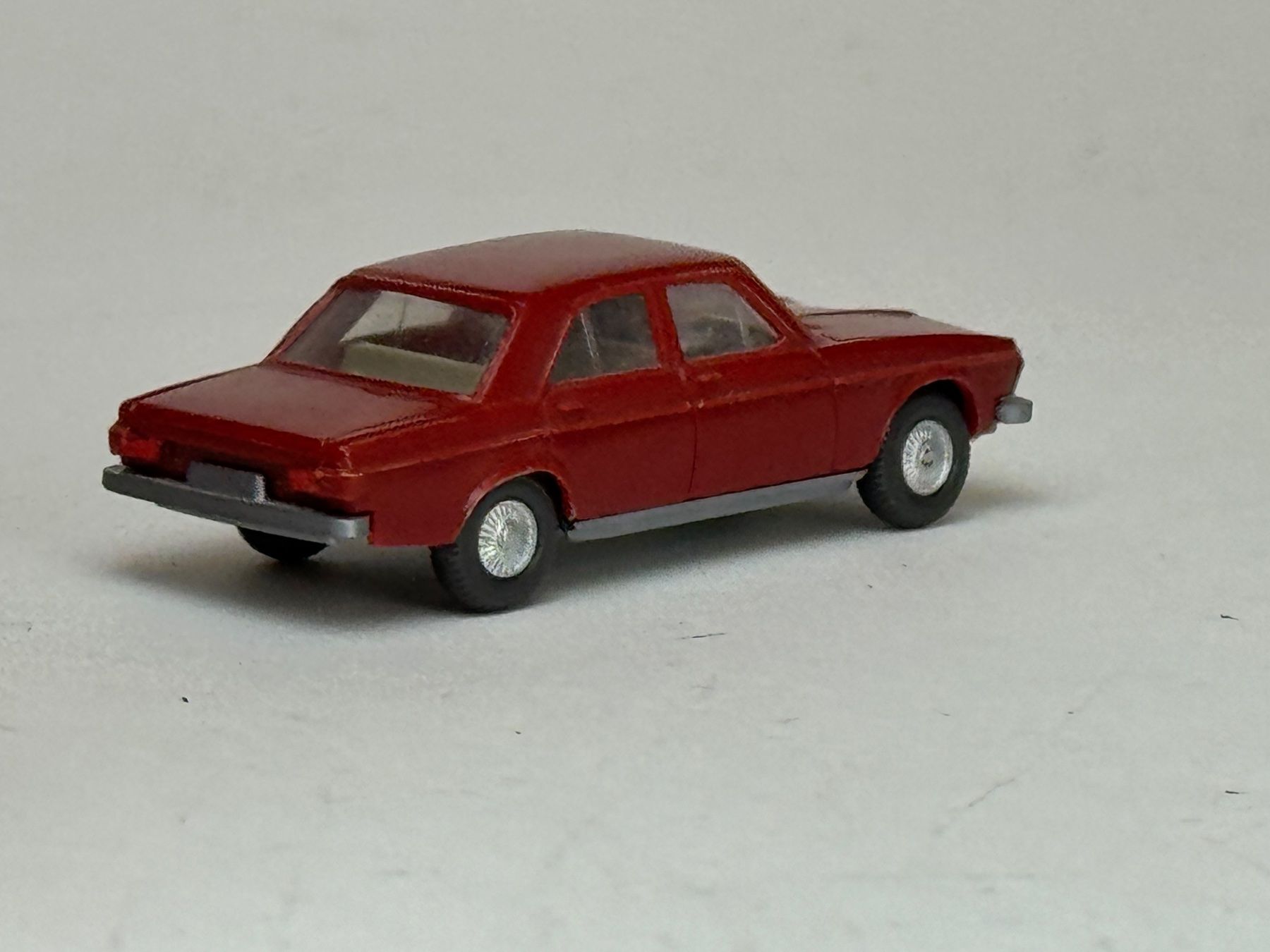 Wiking Modellini d'auto: Wiking Audi 100 h-braunrot – Usato da Elm venduto da Wikmtz 1