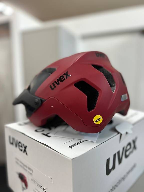 Caschi: Velohelm uvex renegade MIPS ruby red-black matt  – Usato da Sursee venduto da pil_xg2h 1