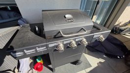 Gasgrill Grill Club schwarz mit Seitenbrenner gebraucht
