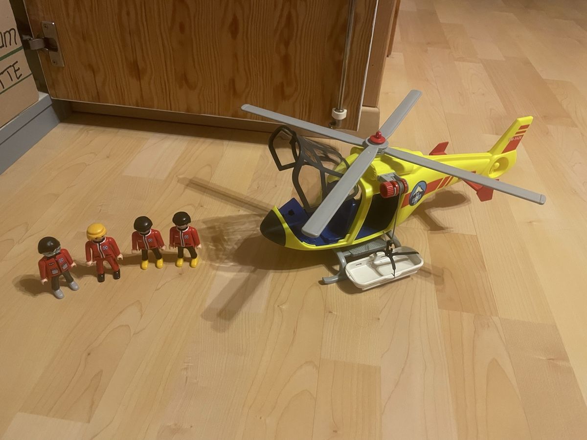 Playmobil Giocattoli: Hélicoptère playmobil – Usato da Ferpicloz venduto da aeb_yq7t 1