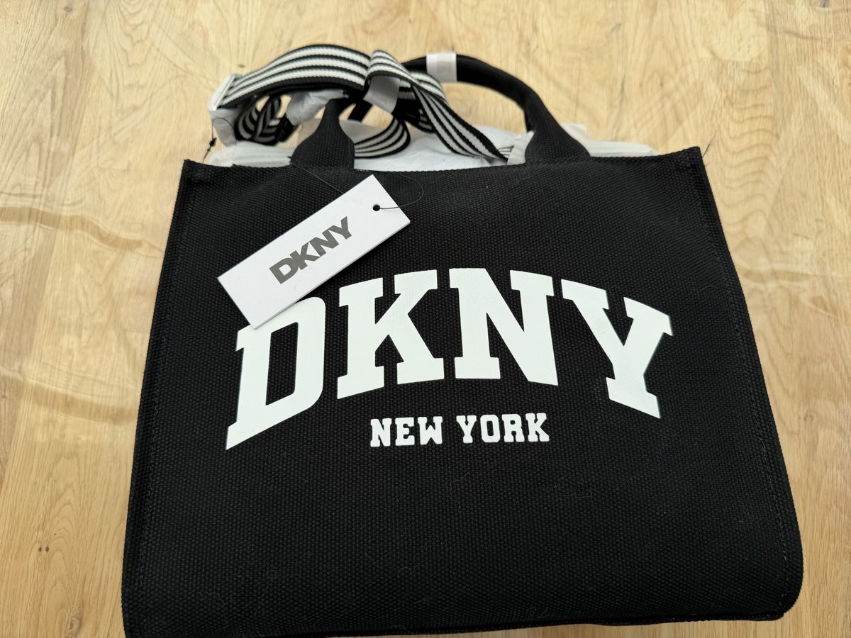 DKNY Sacs femmes: DKNY Tasche  – Neuf (Voir description) à Rupperswil par Maddl85