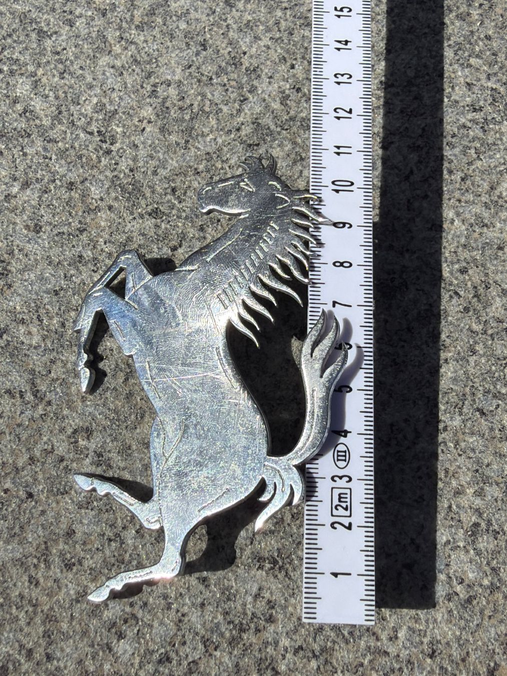Ferrari Tutti pezzi di ricambio auto: Ferrari Pferd Emblem / Logo Chrom Vintage – Usato da Deitingen venduto da Himhip 3