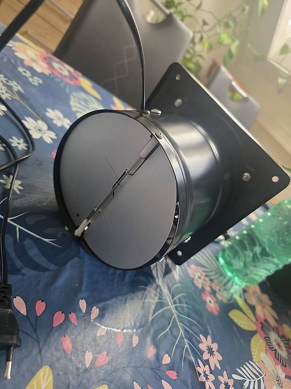 Lampes: Luftventile – Neuf avec emballage d'origine à Bassersdorf par ros_mn7q 1