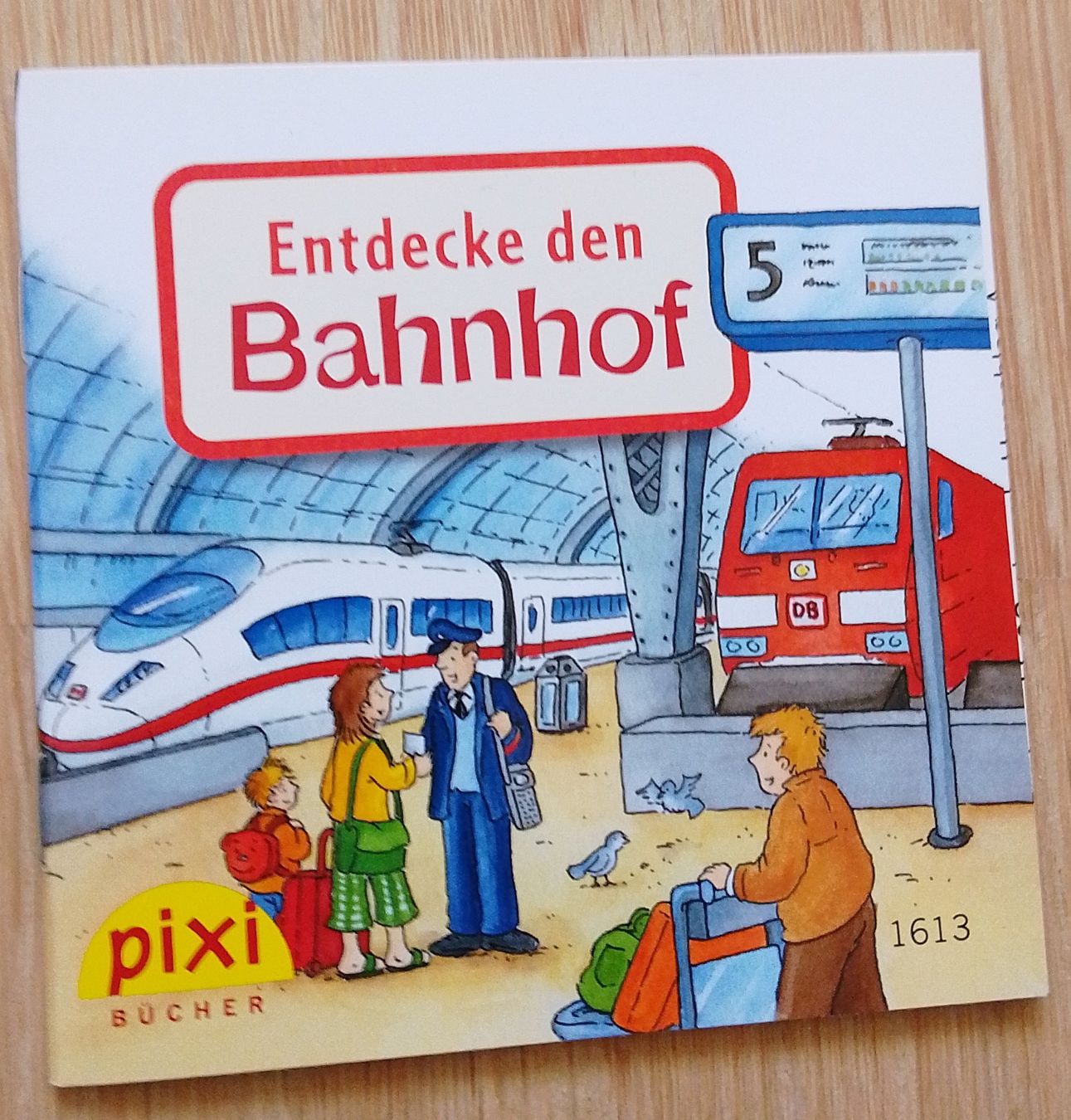 Libri: Pixi Entdecke den Bahnhof 1613 – Nuovo (secondo la descrizione) da Wohlen AG venduto da salamanderspielwaren
