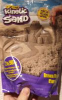 Kinetic Sand - Fliessender Sand für drinnen, Braun 907g