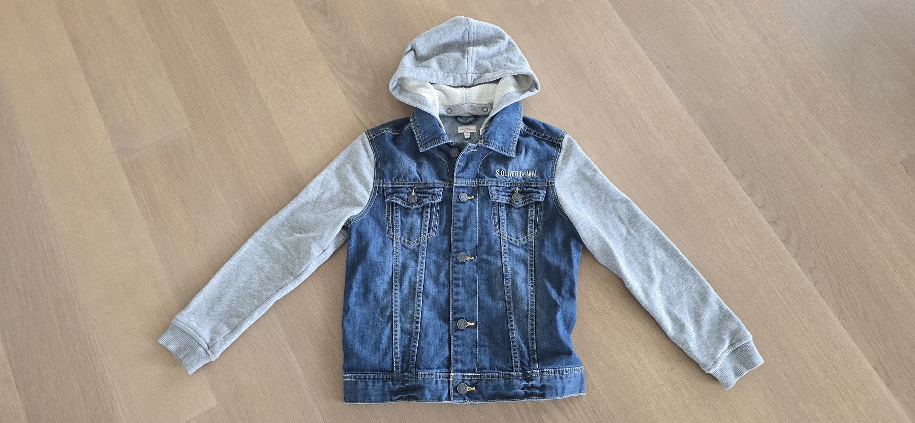 Giacche & Cappotti: neue Jeansjacke von sOliver – Nuovo (secondo la descrizione) da Amlikon-Bissegg venduto da Schnuefeli4
