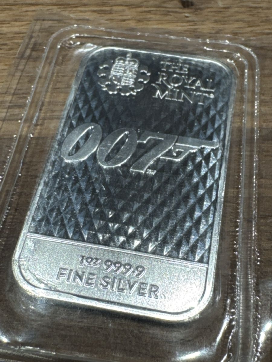 Tutti le monete: Royal Mint 007 James Bond 1 oz Silberbarren – Nuovo (secondo la descrizione) da Knonau venduto da Magak