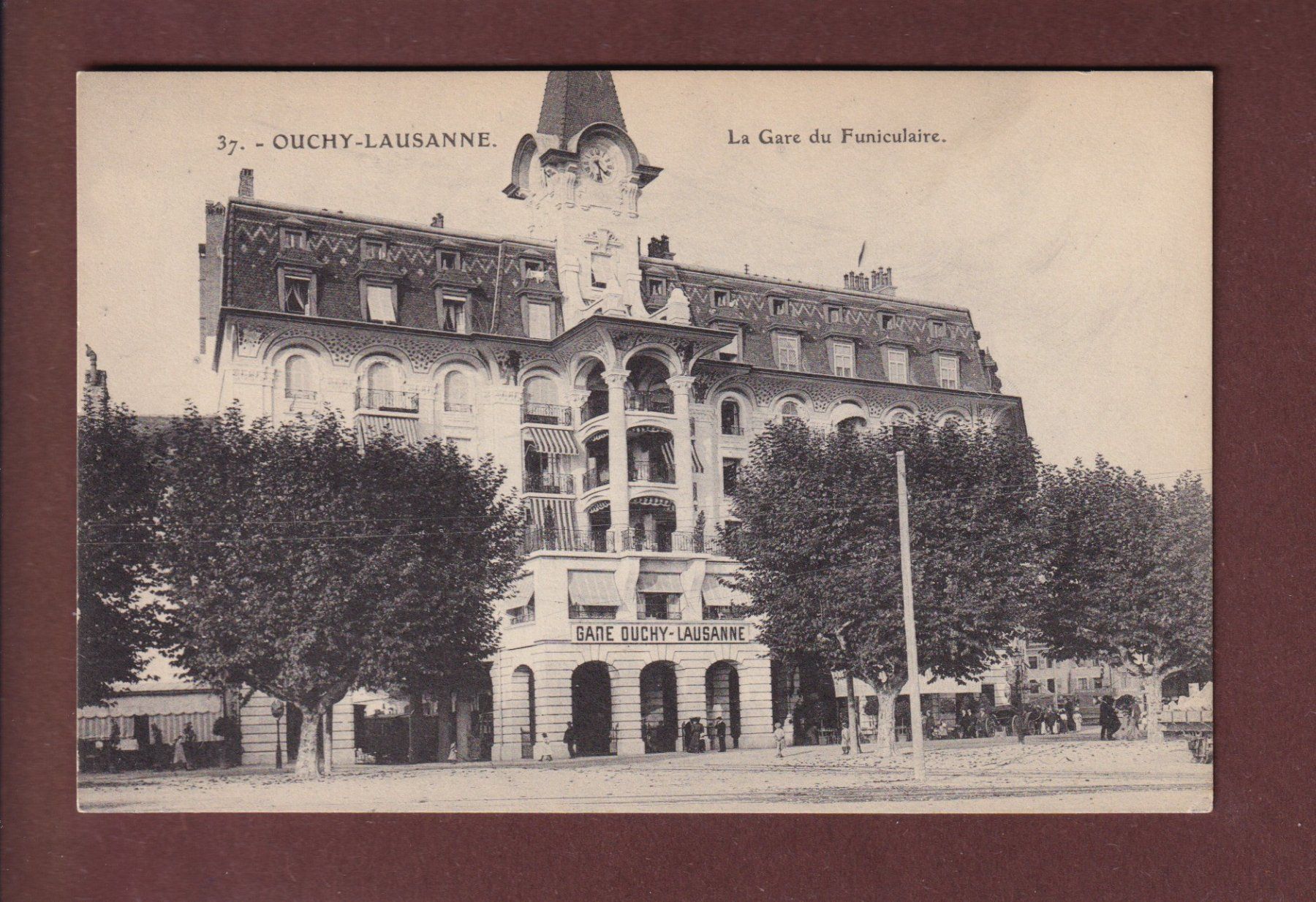 Cartoline postali: LAUSANNE - Ouchy - Gare du Funiculaire – Usato da Pully venduto da nicecards