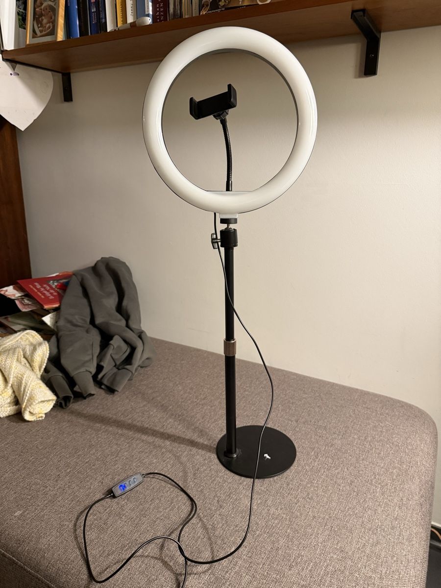 Lampade: LogiLink Smartphone-Ringlicht-Stativ – Usato da Au ZH venduto da Ausiedler 1