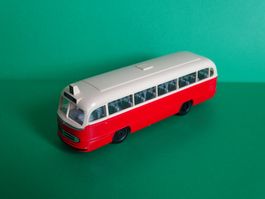 Mercedes Linienbus von Brekina 1/87