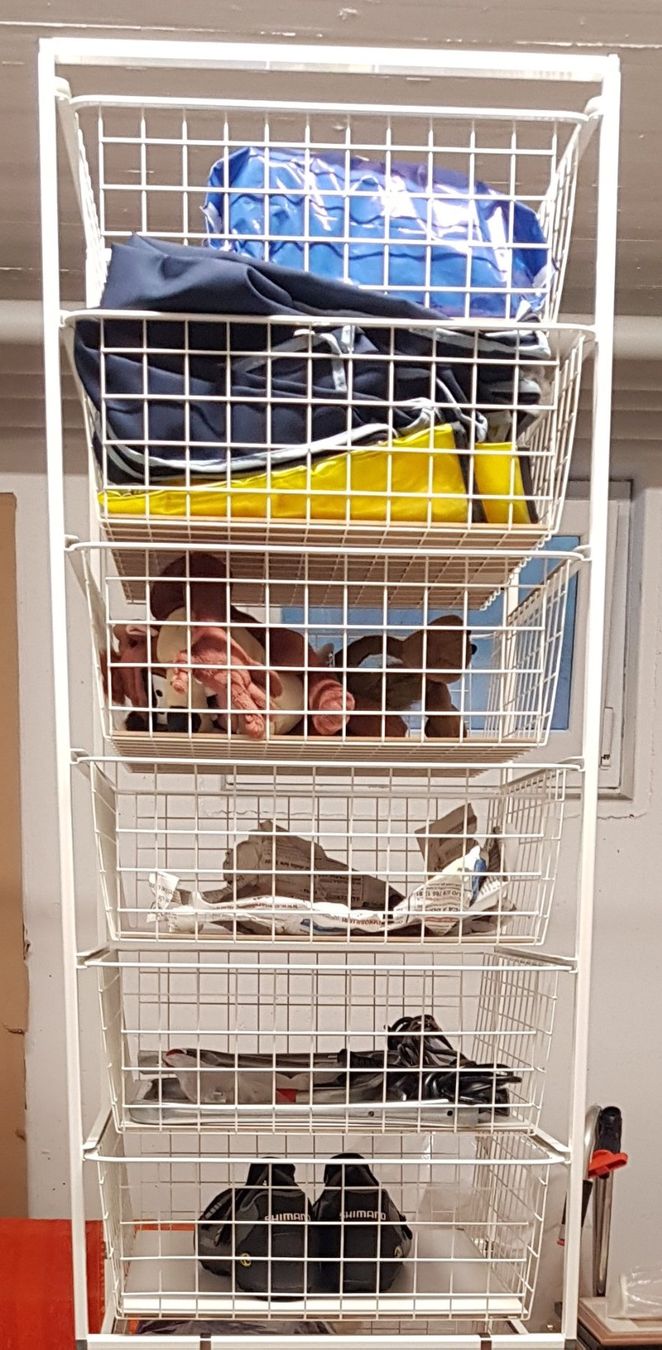 Scaffali: Scansia – Usato da Giubiasco venduto da cuina