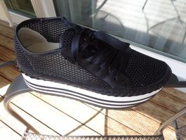 Sneaker ca. 3mal getragen von Boutique