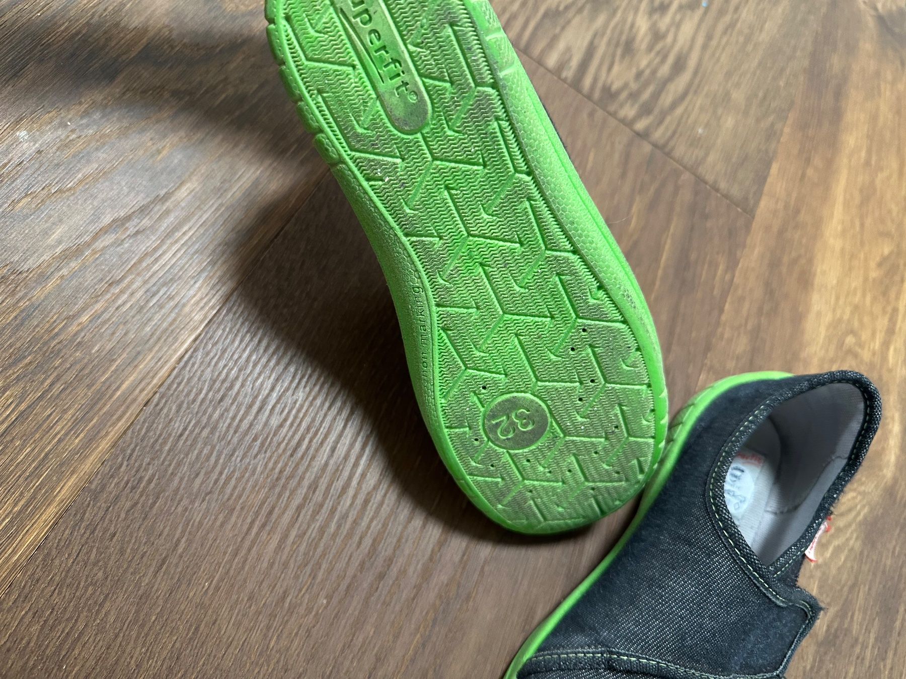 Superfit Scarpe per ragazzi: Superfit Hausschuhe Grösse 32 – Usato da Brunnen venduto da annitime 1