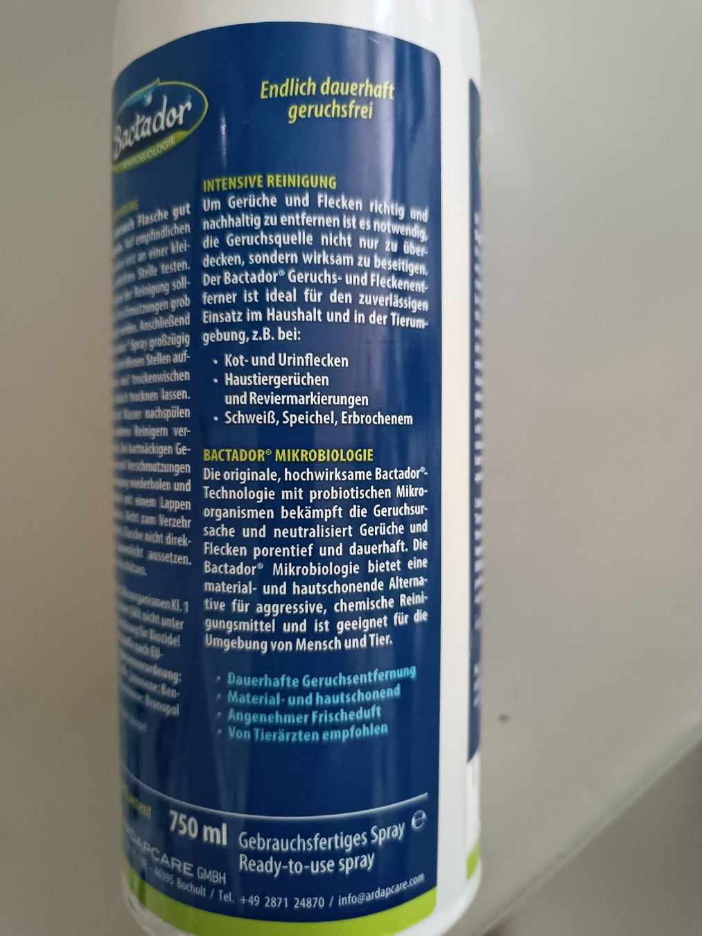 Produits d'entretien: Katzen Geruchs/Fleckenentferner + Katzenstreu + Filter NEU – D'occasion à Binz par julijuli 2