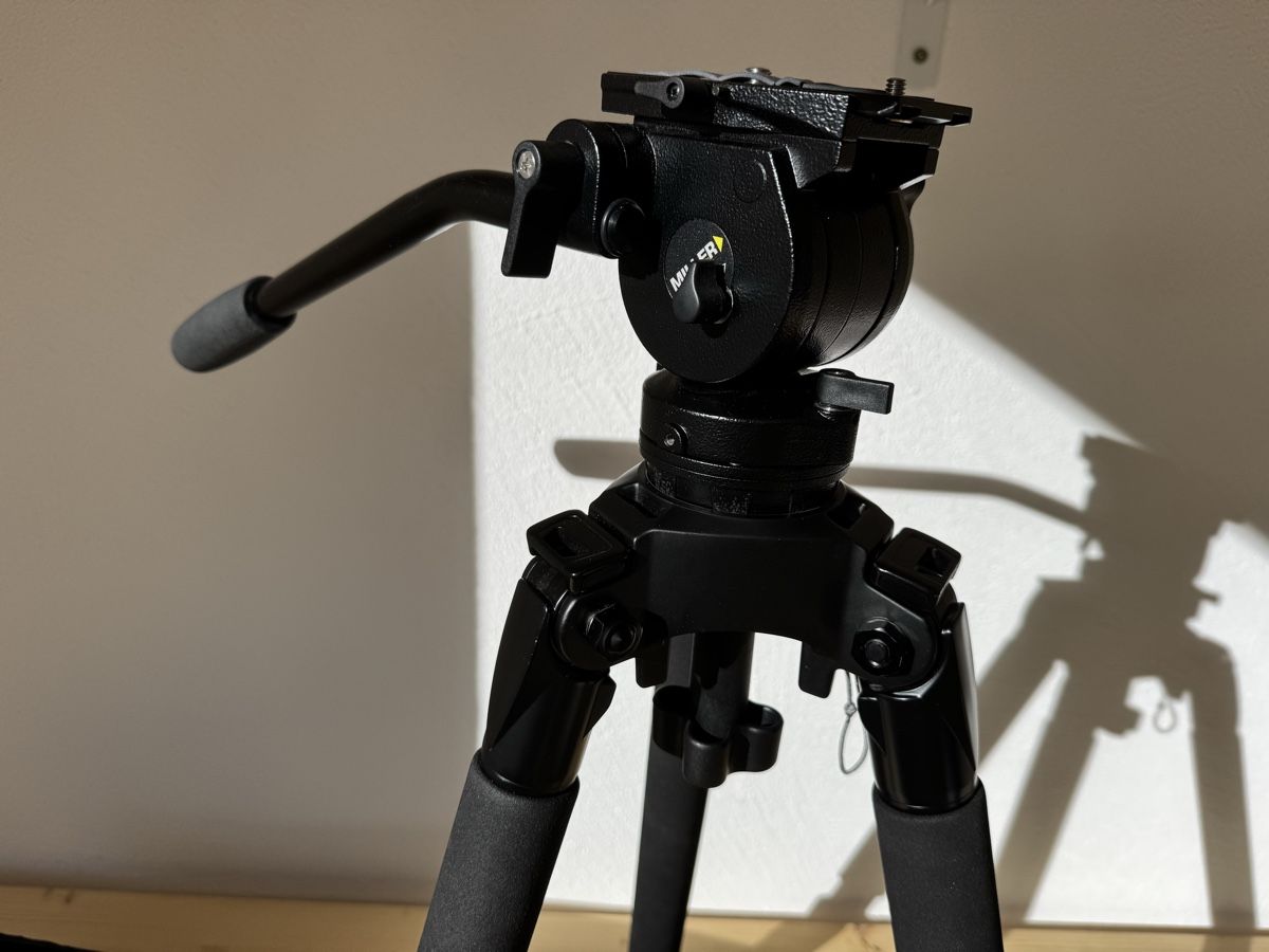 Treppiedi & Teste: Miller (3001) Air Tripod System – Nuovo (secondo la descrizione) da Pontresina venduto da EngadinJules 1