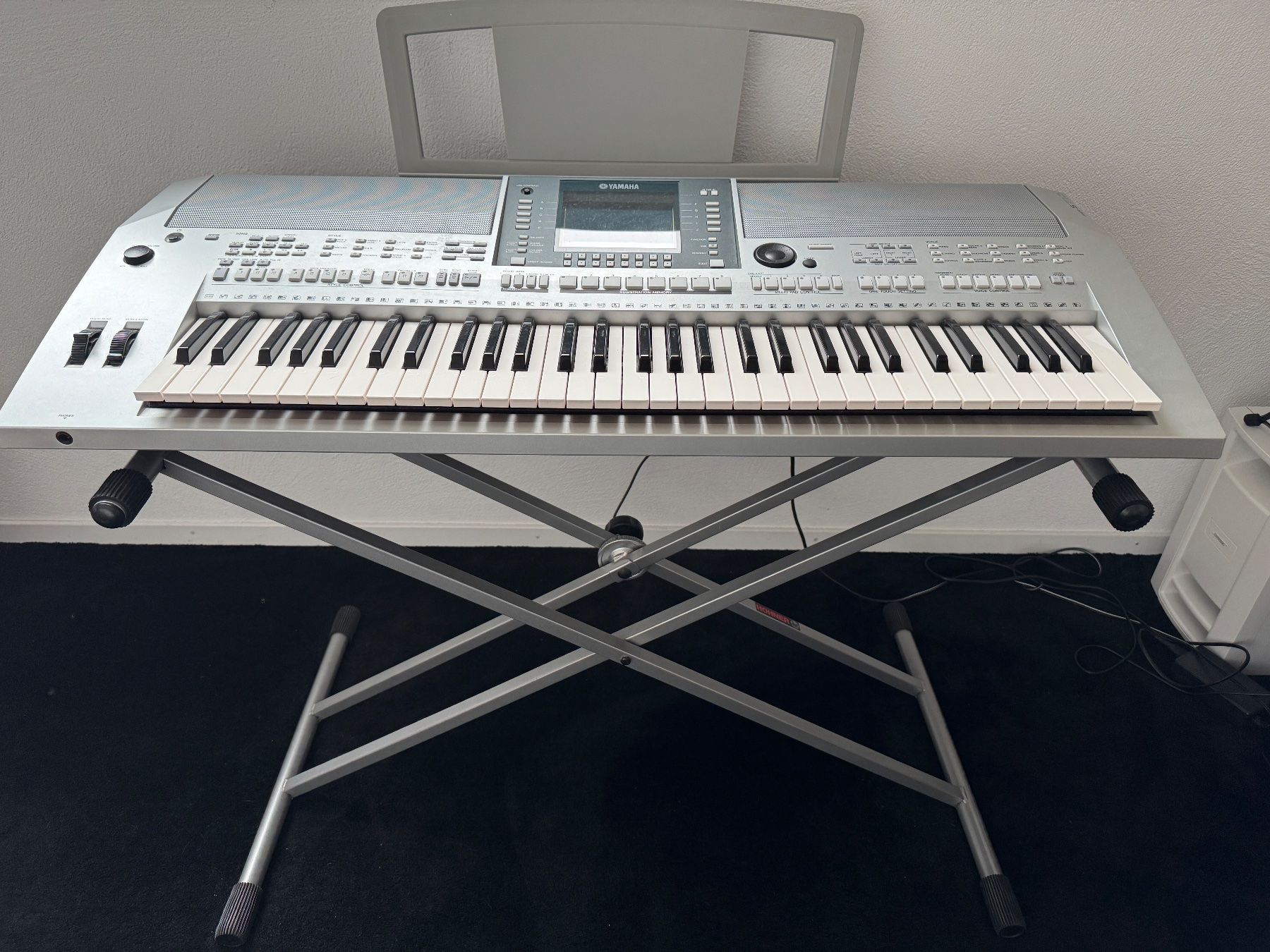 Yamaha Strumenti musicali: Keyboard Yamaha PSR-S710 – Usato da Maseltrangen venduto da Zjoli