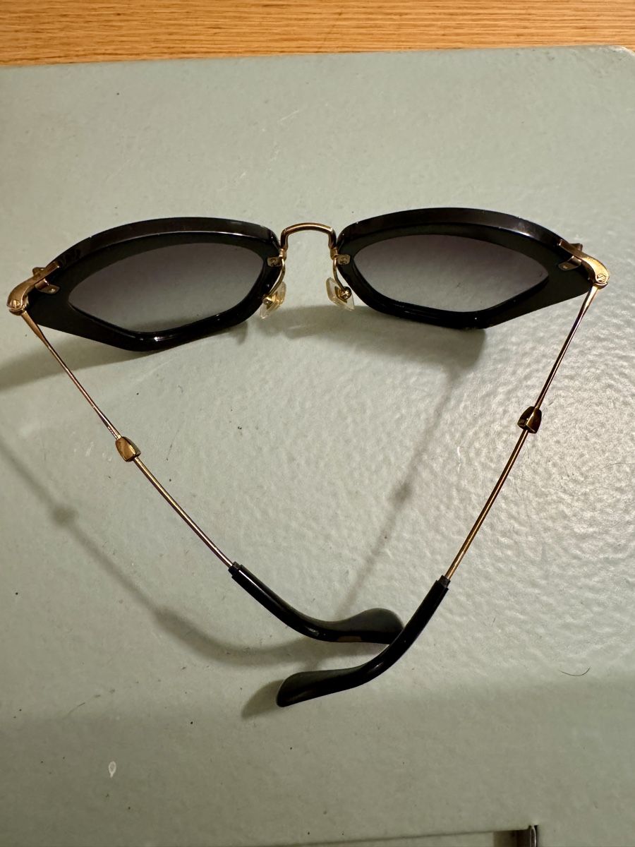 Miu Miu Brillen & Gläser: Sonnenbrille von Miu Miu – Gebraucht aus Staufen von SchoenGut 4
