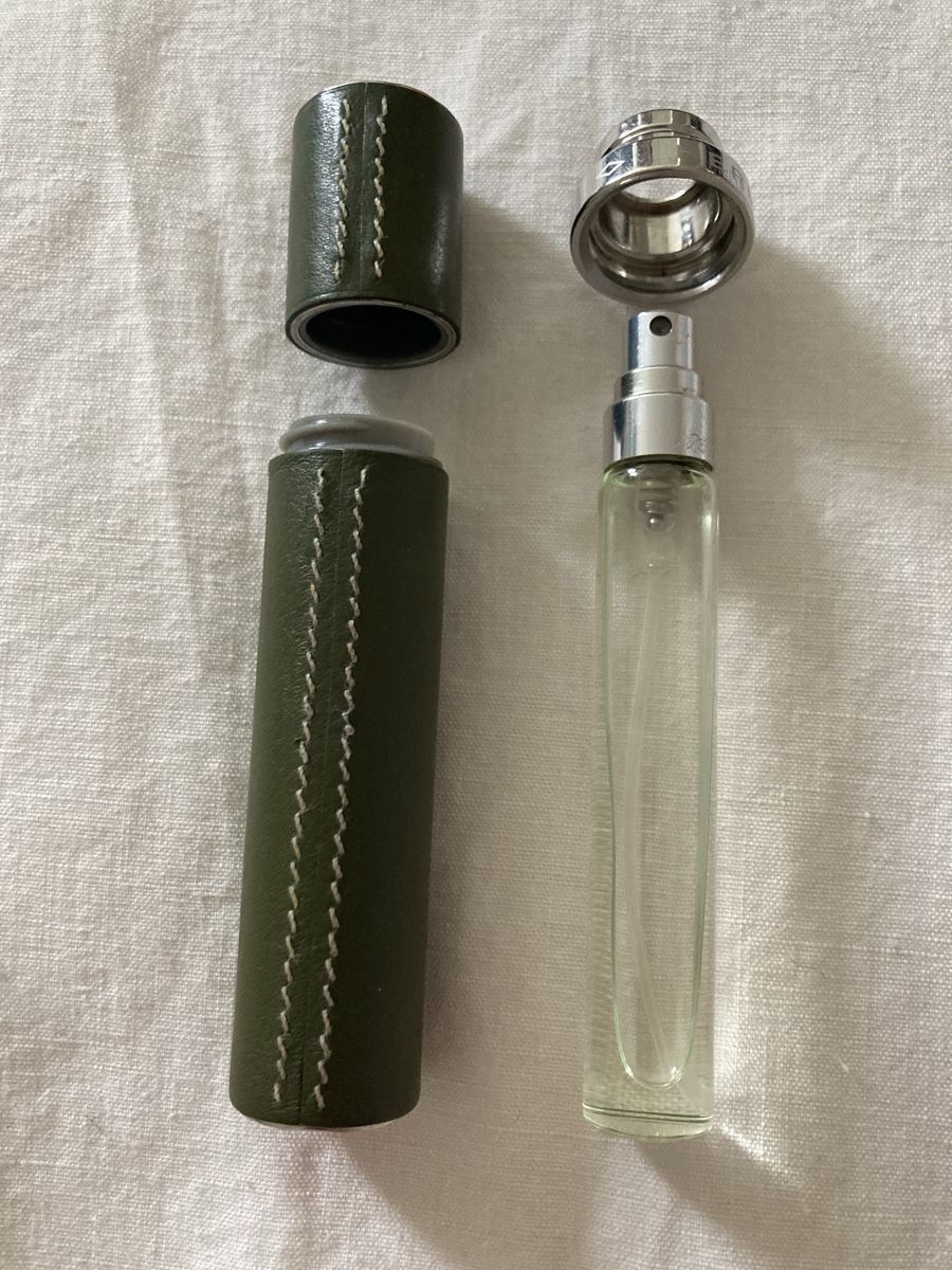 Hermès Parfums & Eau de Toilette: Hermès Reisespray Leder – D'occasion à Zürich par mainau16 1