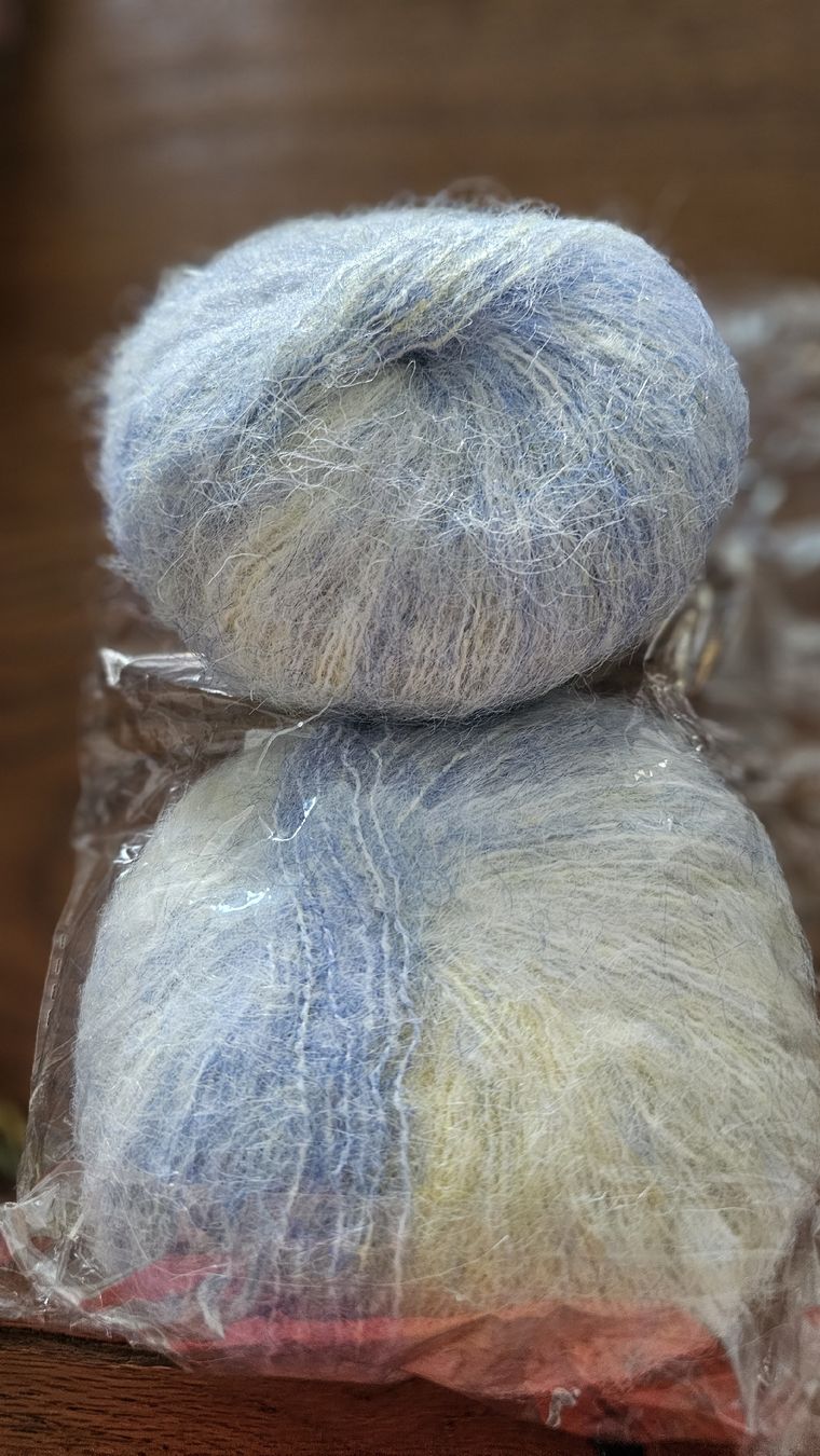 Lana: Wolle, gelb-blauer Farbverlauf, Restposten – Nuovo e nell'imballaggio originale da Fehraltorf venduto da lisam16 4