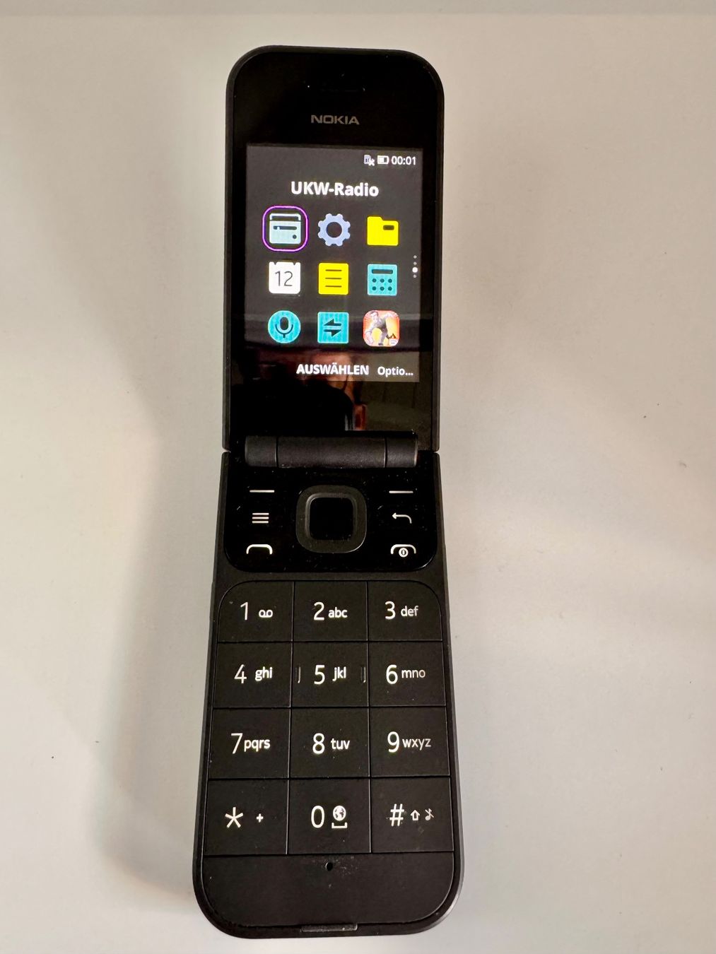 Nokia Telefoni cellulari / Smartphones: Nokia 2720 Flip 4G Mono SIM Swisscom SIM Lock – Usato da Hermetschwil-Staffeln venduto da Mobile2013 3
