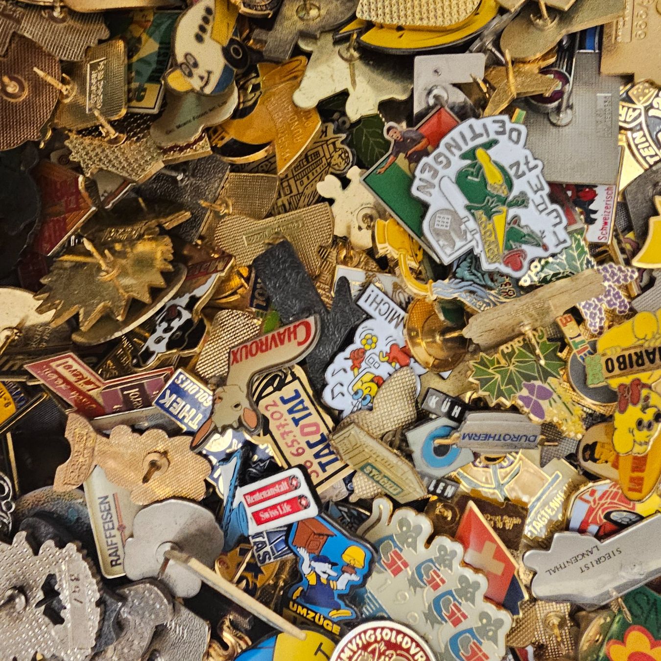 Placchette & Badge: Konvolut pins gemischt 100 stück – Usato da wolfhalden venduto da 46464646 1