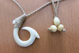 HAWAIIANISCHER SCHMUCK - MAORI - HALSKETTE ANHÄNGER