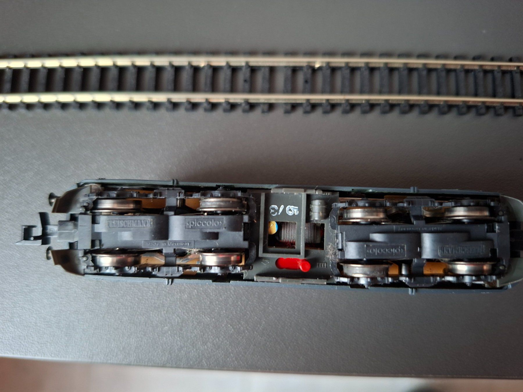 Fleischmann Modellini di ferrovie: Re 4/4 II Fleischmann 7340 – Usato da Liesberg Dorf venduto da Wispli3 6