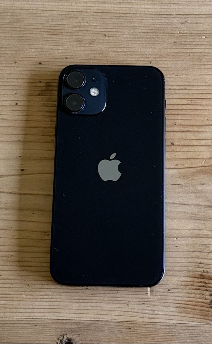 Apple Telefoni cellulari / Smartphones: iPhone 12 mini, mit Hülle – Usato da Frauenfeld venduto da doschefr 3