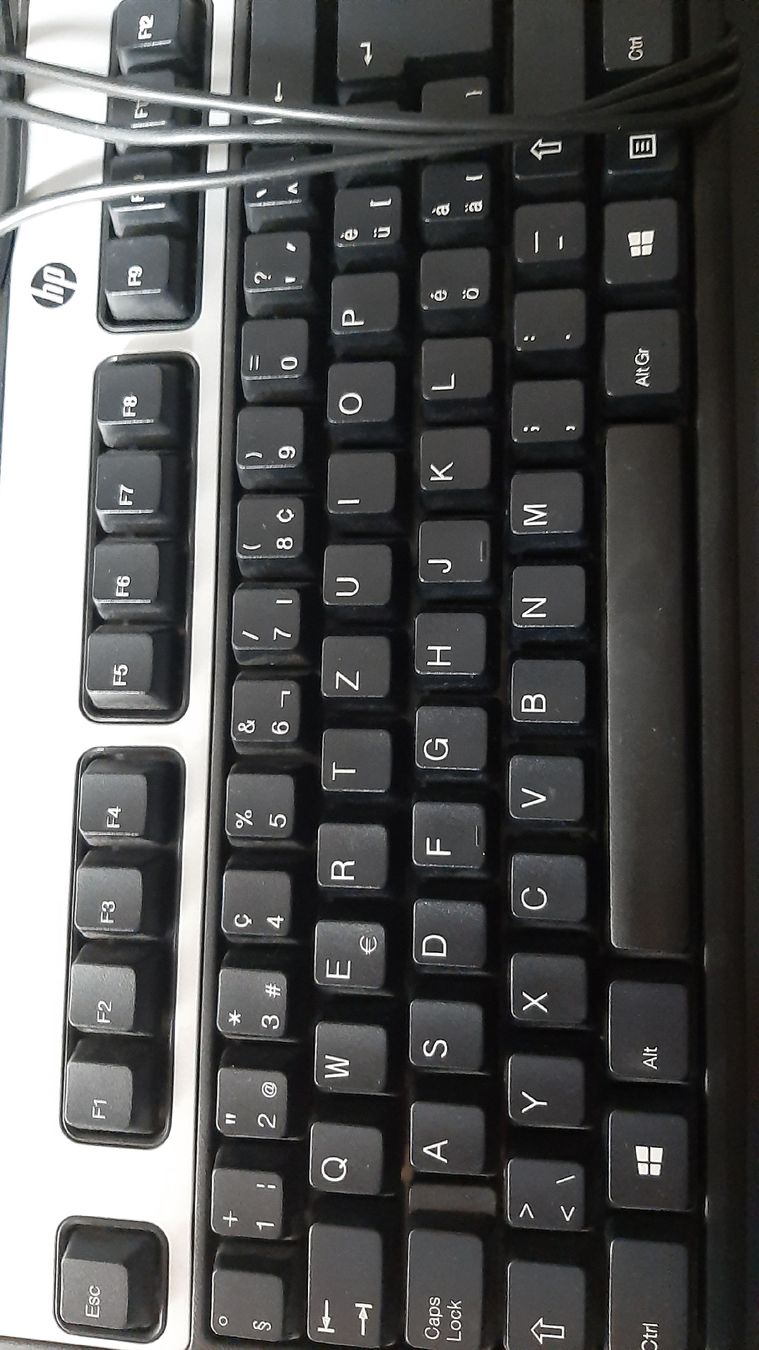 Hewlett Packard Tastiere: Tastatur HP Wireless – Usato da Luzern venduto da PAPPALARDO1955 1