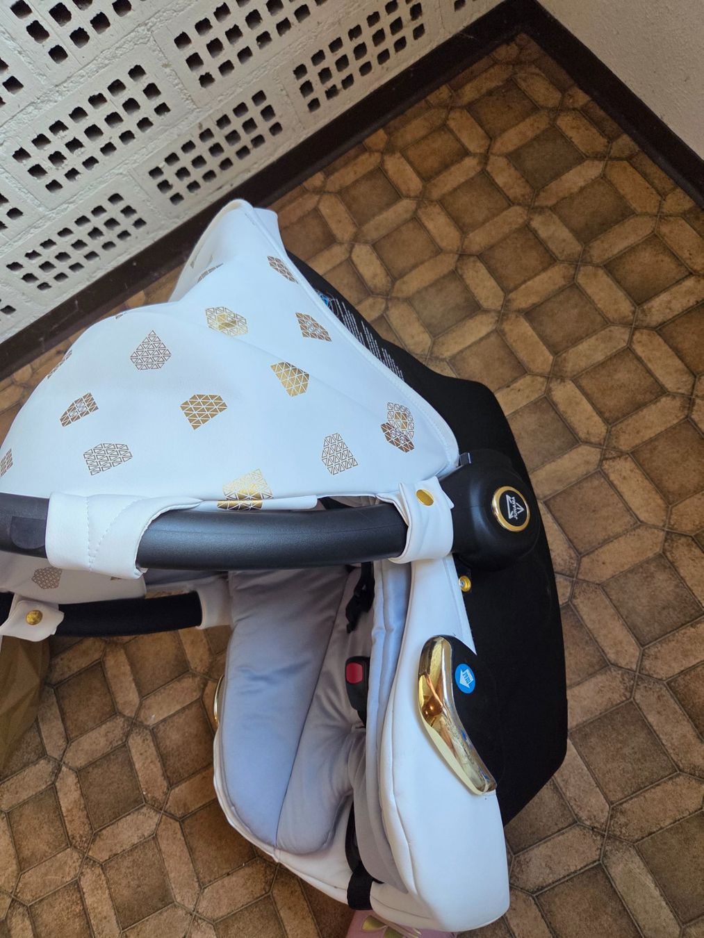 Poussette: Junama Kinderwagen Diamond – D'occasion à Neuhausen par Nathi6913 8