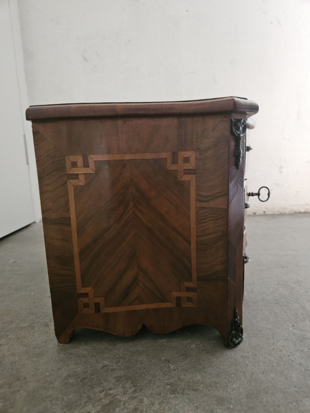 Cassettiere: Mobiletto modello Louis XV – Usato da Pura venduto da and_8dzs 4