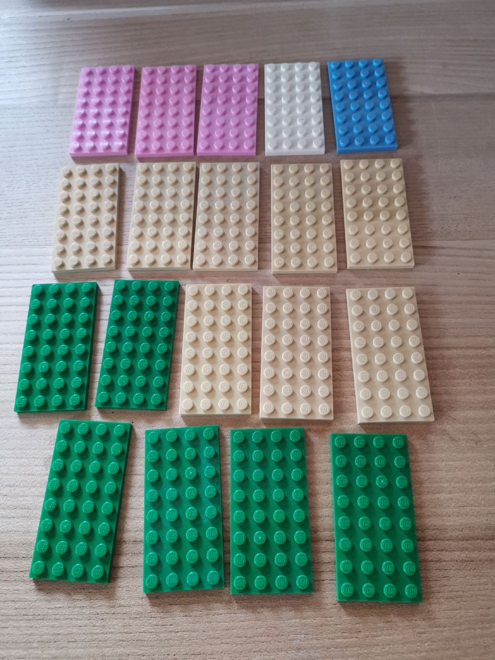 Lego Spielzeuge: Lego Platten 8 x 4 19Stk bunt 3035 – Gebraucht aus Fankhaus (Trub) von sun_7677