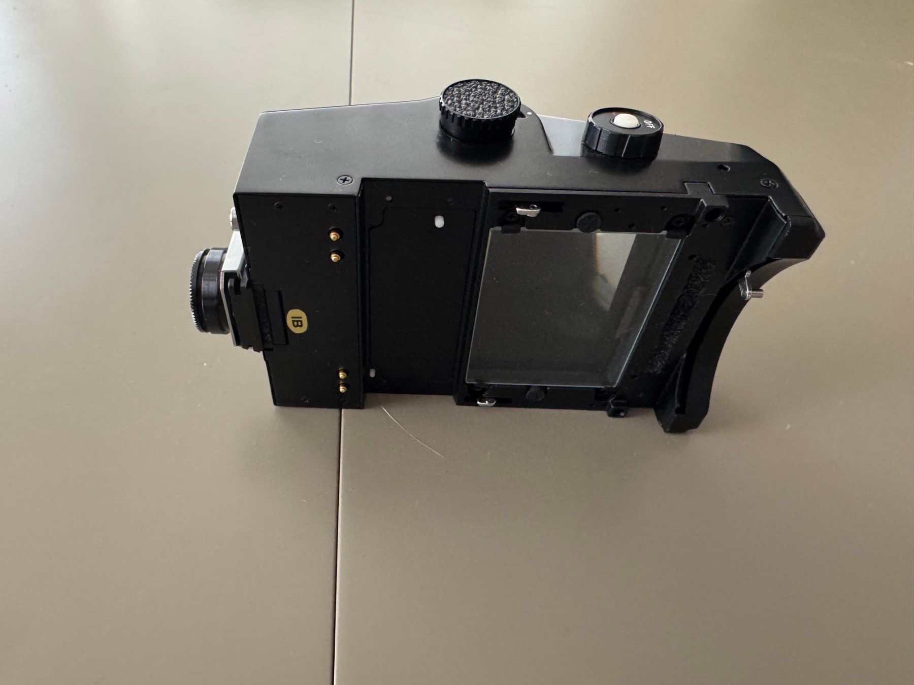 Mamiya Fotocamera: Mamiya M645 1000S Mittelformatkamera mit Zubehör – Usato da Kloten venduto da Gerecapelli 7