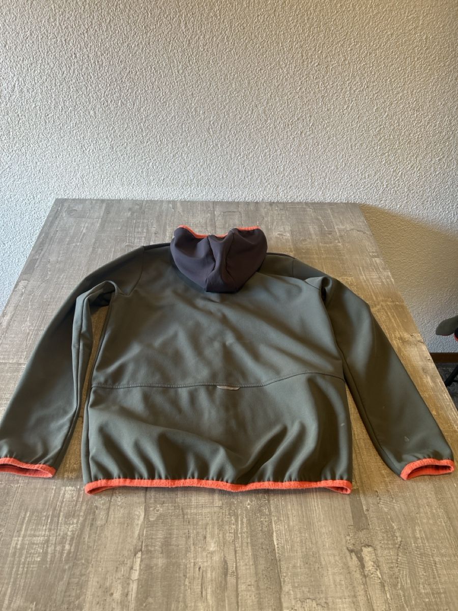 Jack Wolfskin Giacche & Cappotti: Set Jack Wolfskin Softshell Jacke und Fleece Jacke CMP – Usato da Brüttisellen venduto da mogador9 3