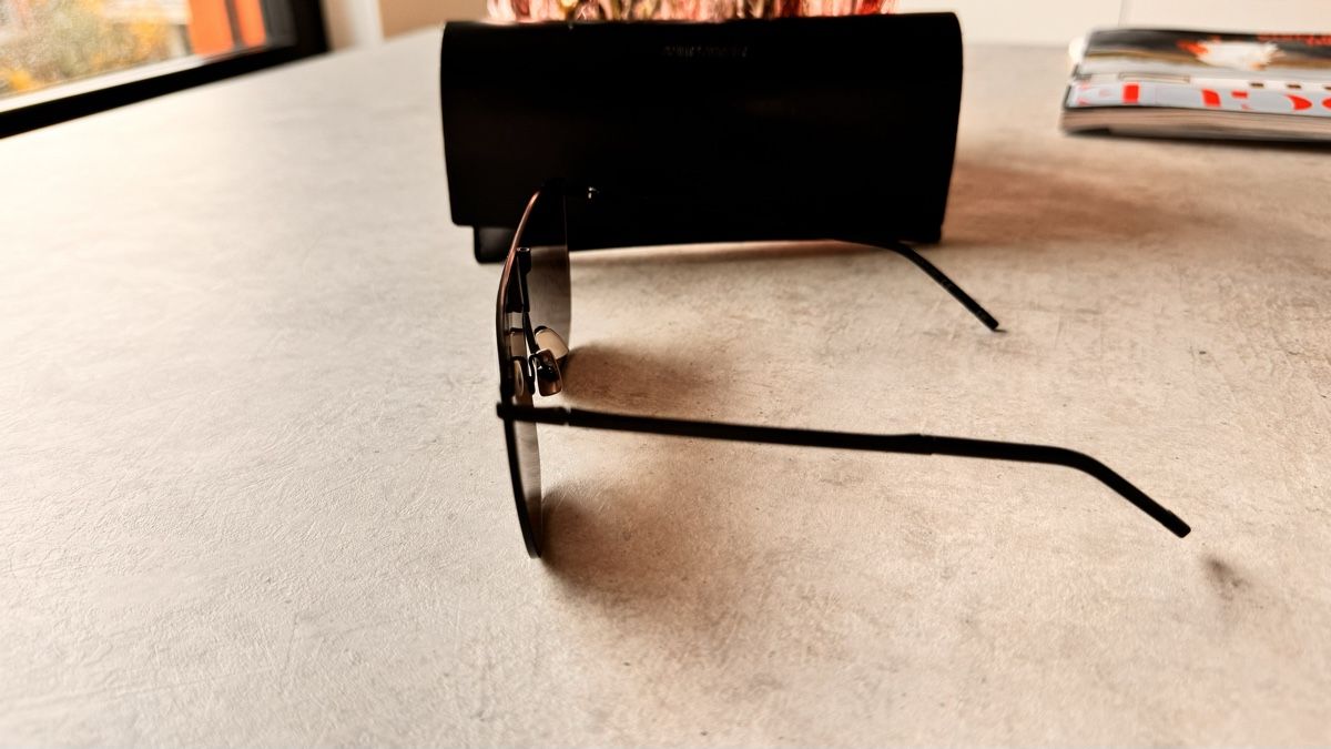 Saint Laurent Occhiali & Lenti: Saint Laurent Damen Sonnenbrille mit Etui – Nuovo (secondo la descrizione) da Bubikon venduto da Mtr1608 2